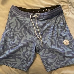 Vissla board shorts - Men size 34